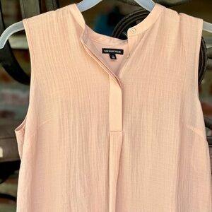 NWT (blush) sleeveless top